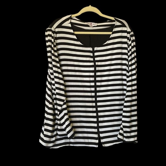 Countess Luann Woman’s Black White Striped Sweater Size 3X Zip Up Rayon Blend - Picture 3 of 9
